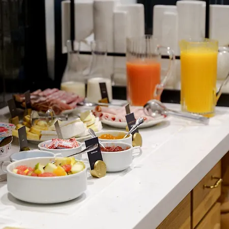 Billie - Reopening Summer 2024 Otel 3*