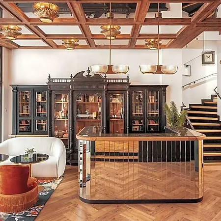 Billie Hotel