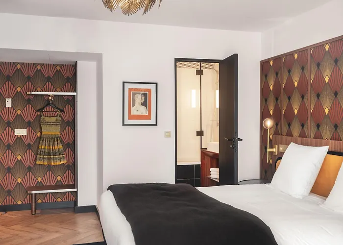 Billie - Reopening Summer 2024