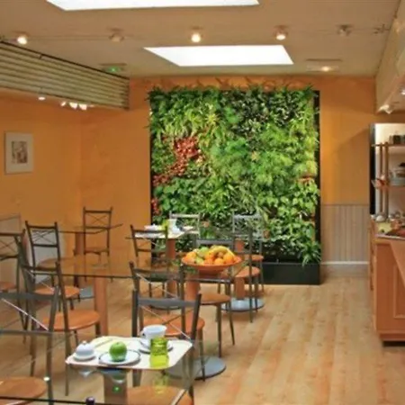 Amiral Hotel 3*